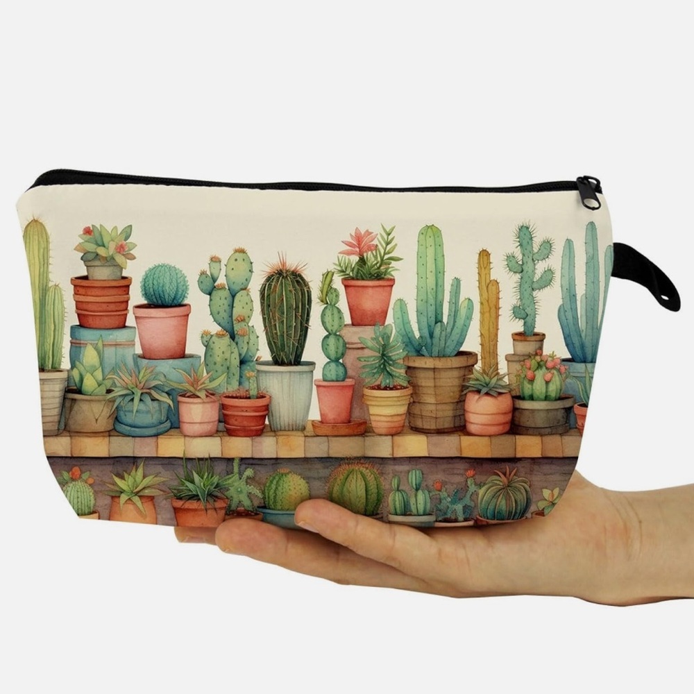 NWT Small Cactus Print Cosmetic Makeup Organizer Bag with Zipper - Picture 2 of 4